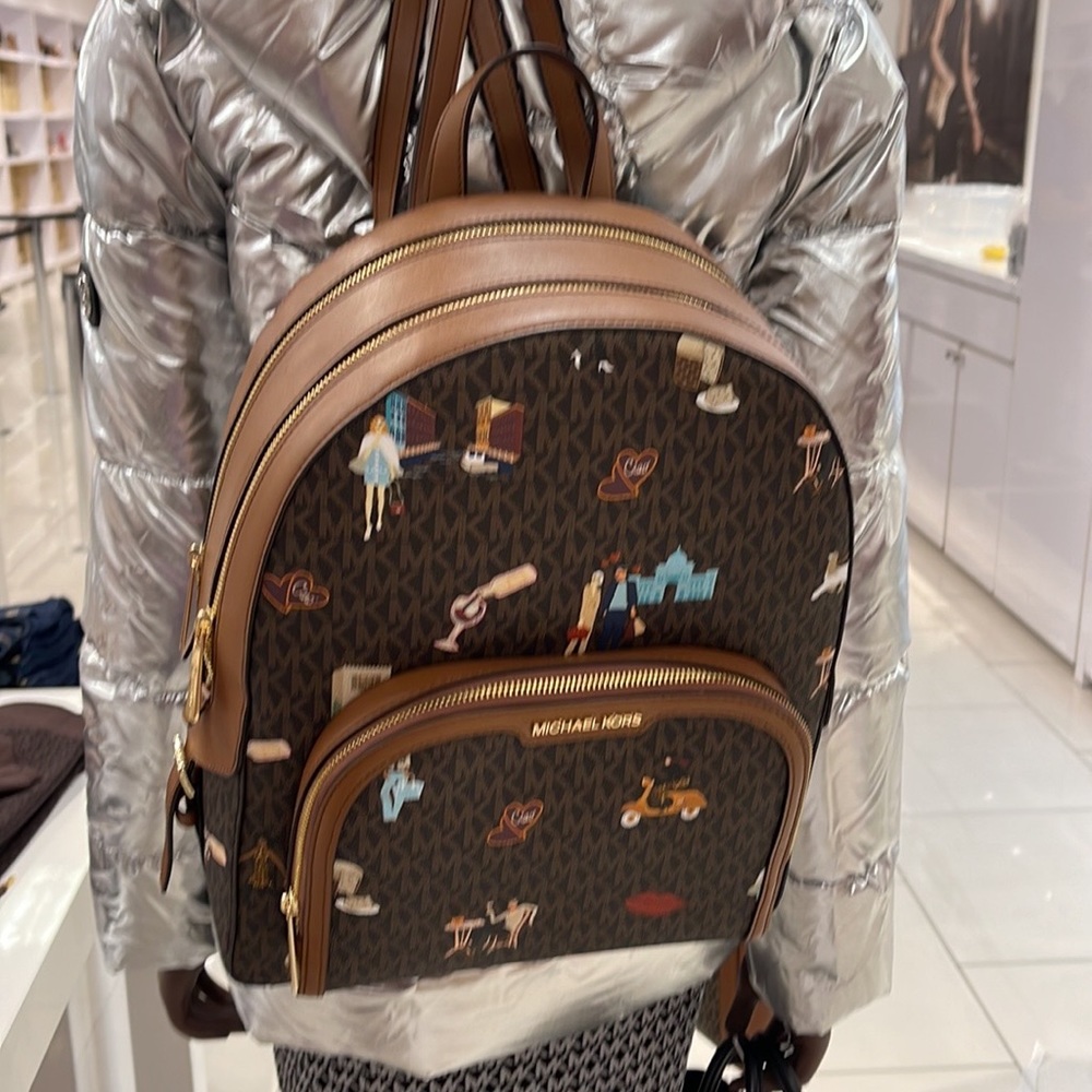 MICHAEL KORS JET SET GIRLS JAYCEE LARGE ZIP POCKET BACKPACK BROWN MULTI COLOR - Picture 2 of 16